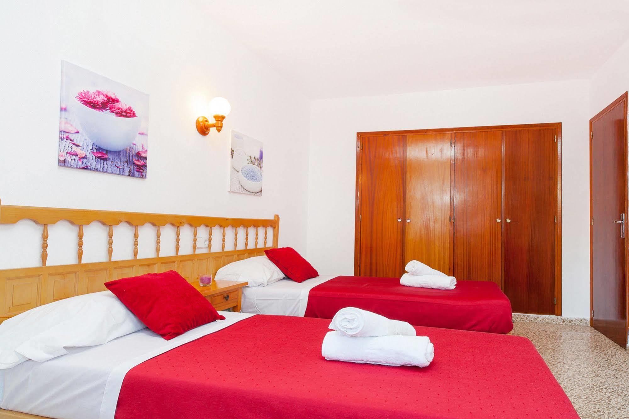 Apartamentos Puet Sant Antoni de Portmany Dış mekan fotoğraf